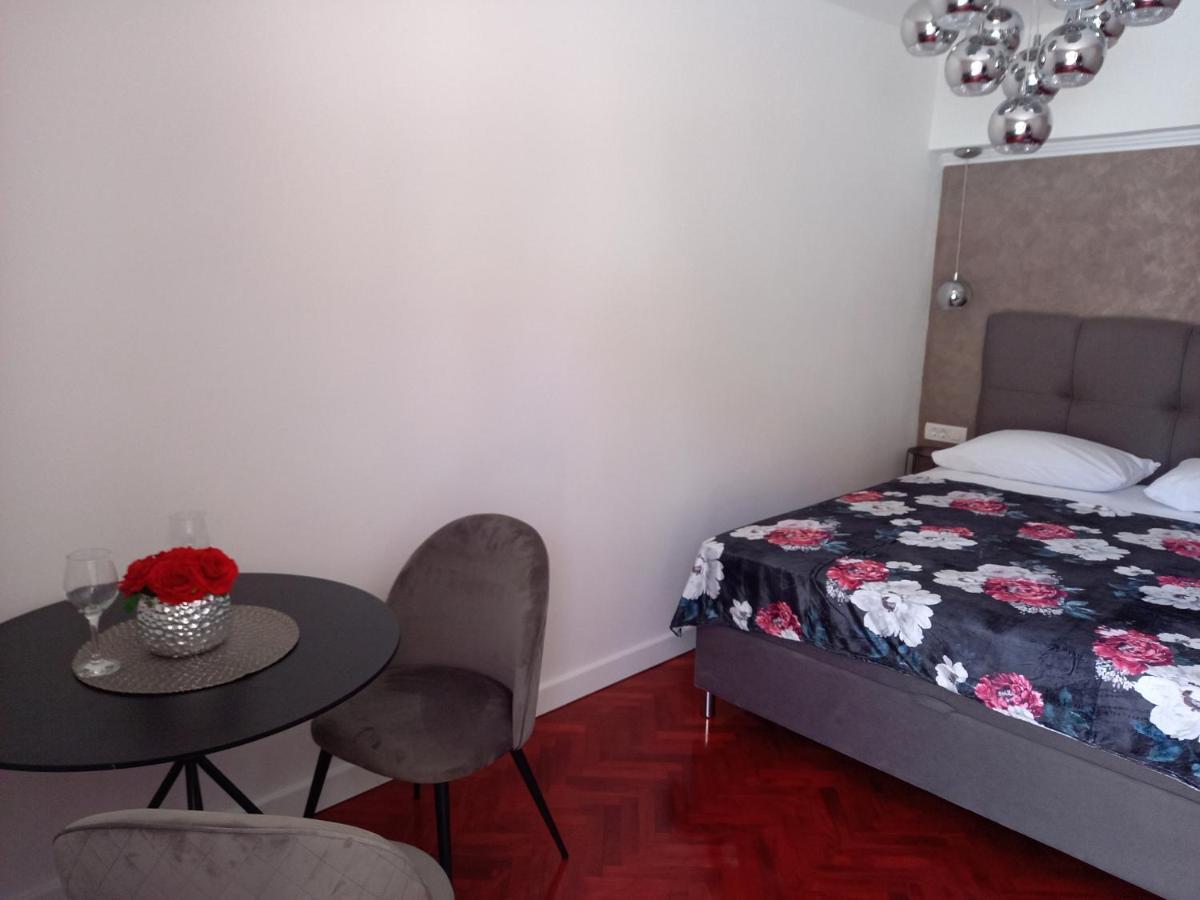Apartments Benic ซาดาร์ ภายนอก รูปภาพ