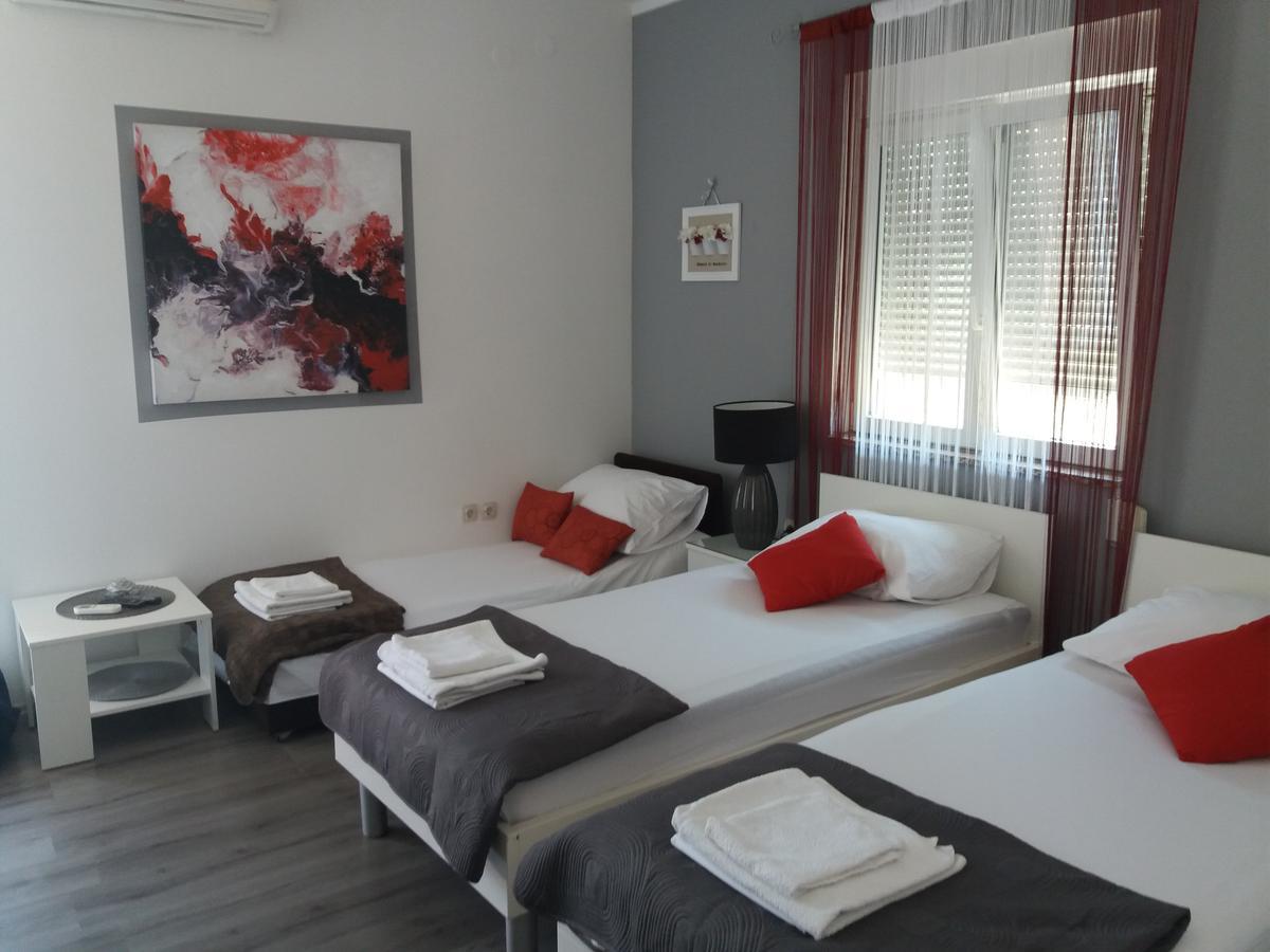 Apartments Benic ซาดาร์ ภายนอก รูปภาพ