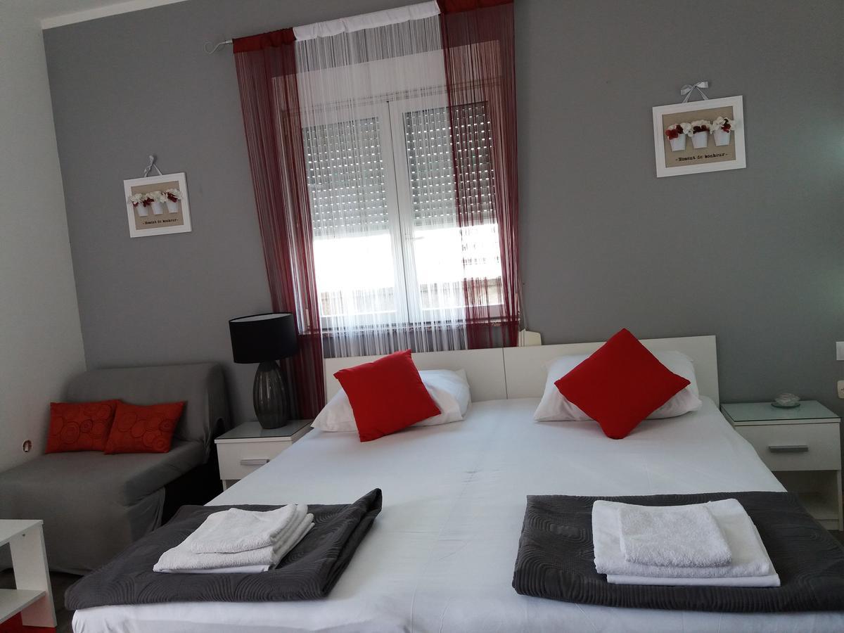 Apartments Benic ซาดาร์ ภายนอก รูปภาพ