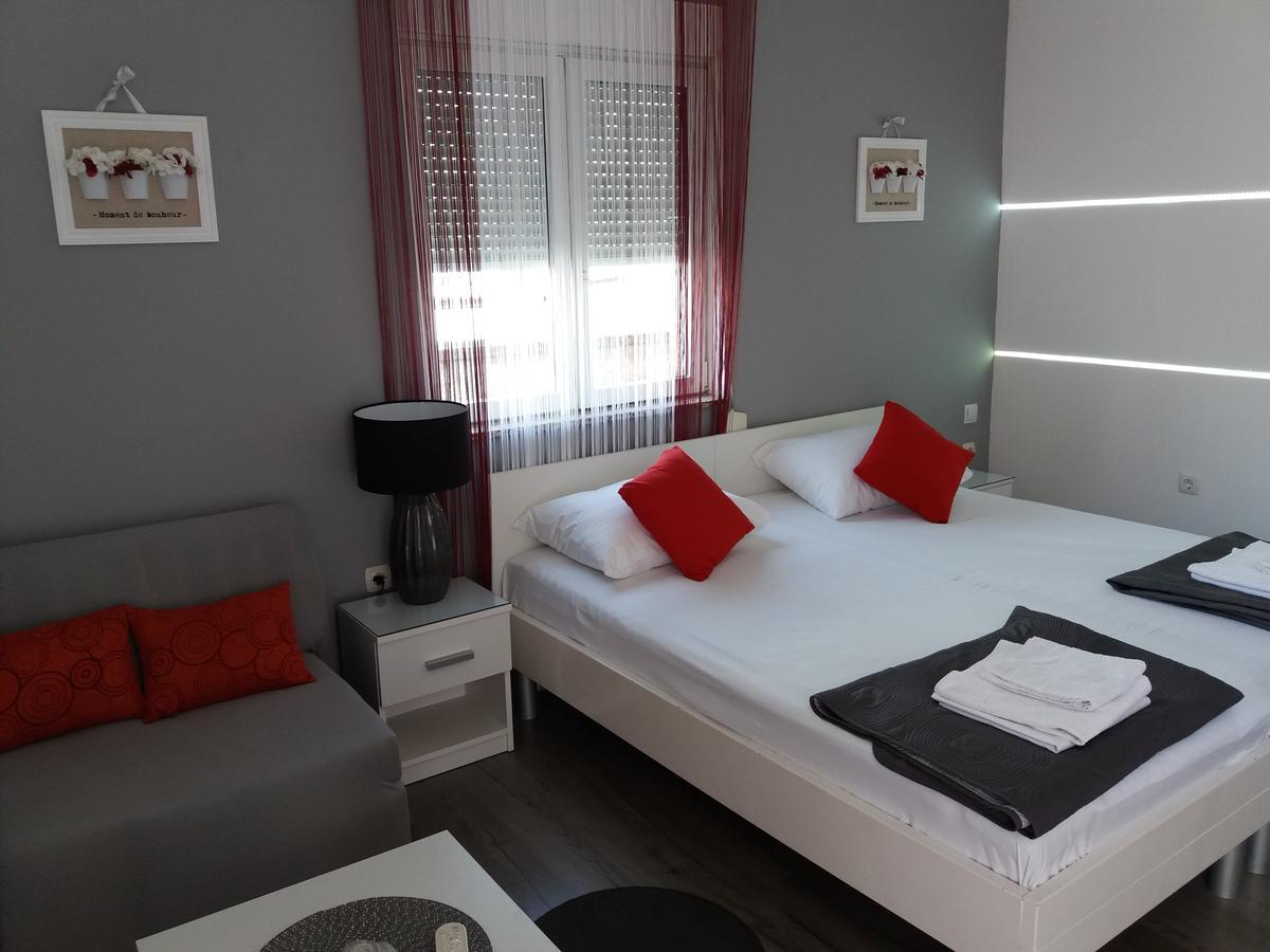 Apartments Benic ซาดาร์ ภายนอก รูปภาพ
